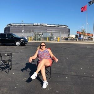 Meet your Posher, Eva